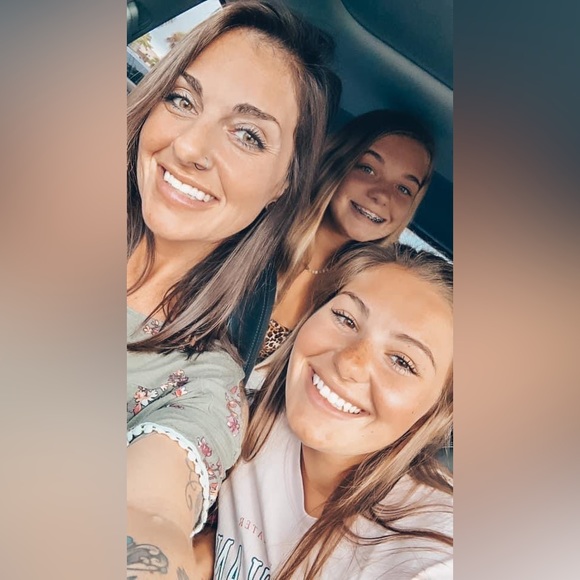 Meet your Posher, Valerie - Picture 10 of 11